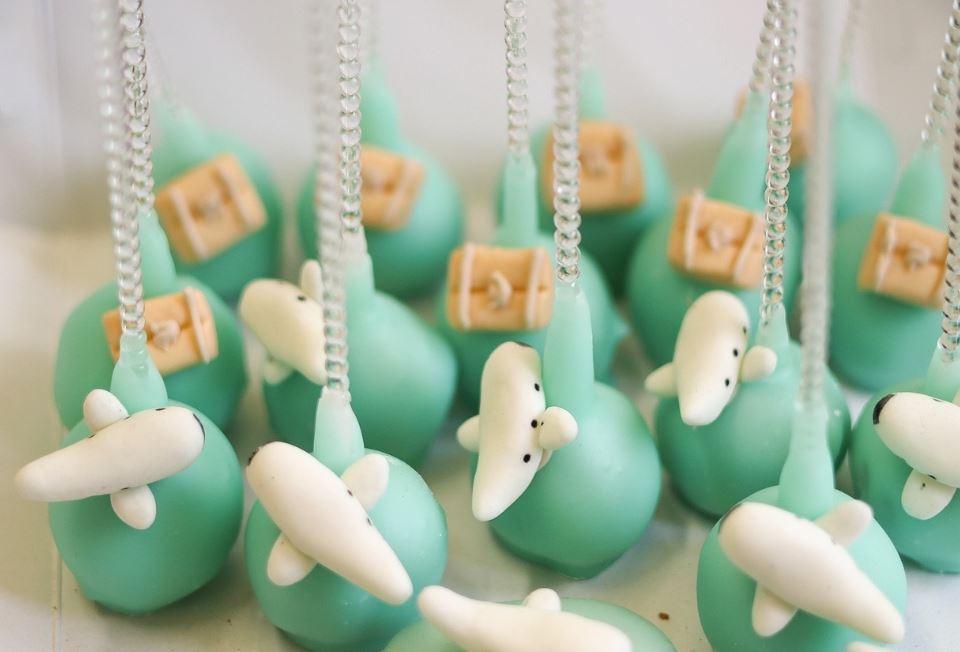 Εικόνα της POP CAKE ME ΘΕΜΑ "ΤΟ ΑΕΡΟΠΛΑΝΟ"